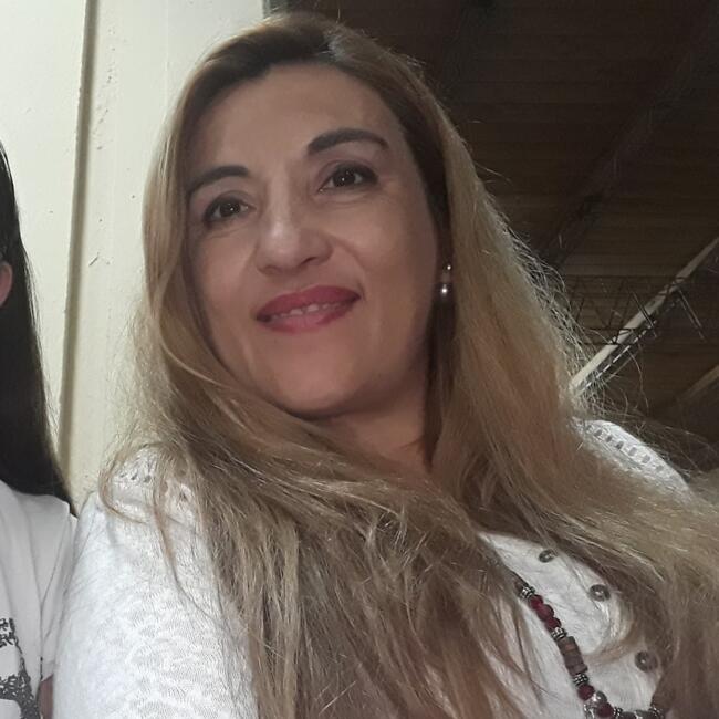 Babysitter in Santa Lucía: Carina