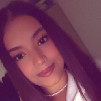 Babysitter in Ferrara: Yas