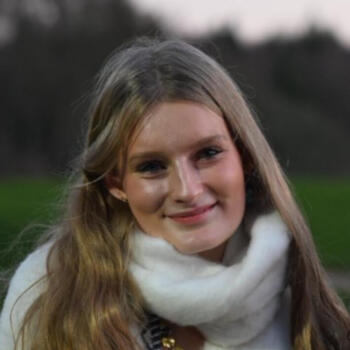 Babysitter in Salisbury: Sophie