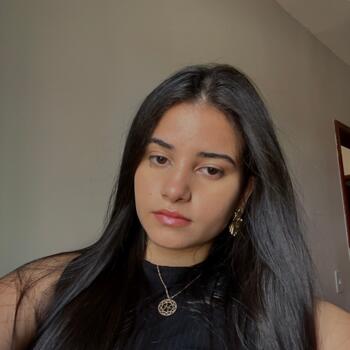 Babysitter Brasília: Anna Karolyna