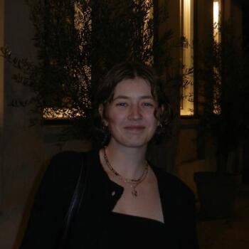 Babysitter in London: Julie