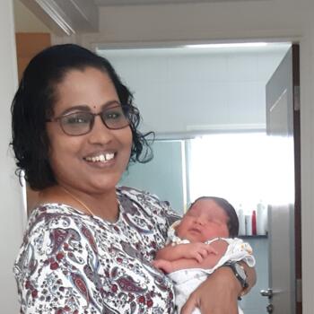 Babysitter in Singapore: Savitha