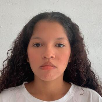 Babysitter in Natal: Sarah Gabriely