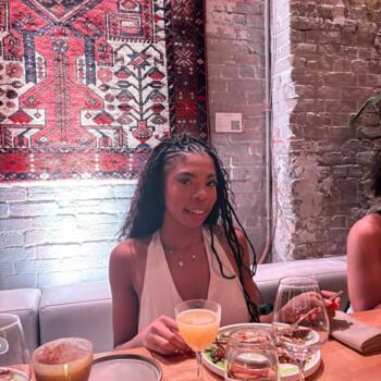 Baby-sitter in Montréal: Kelly