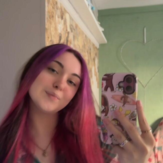Babysitter in Dinas Powys: Maegan