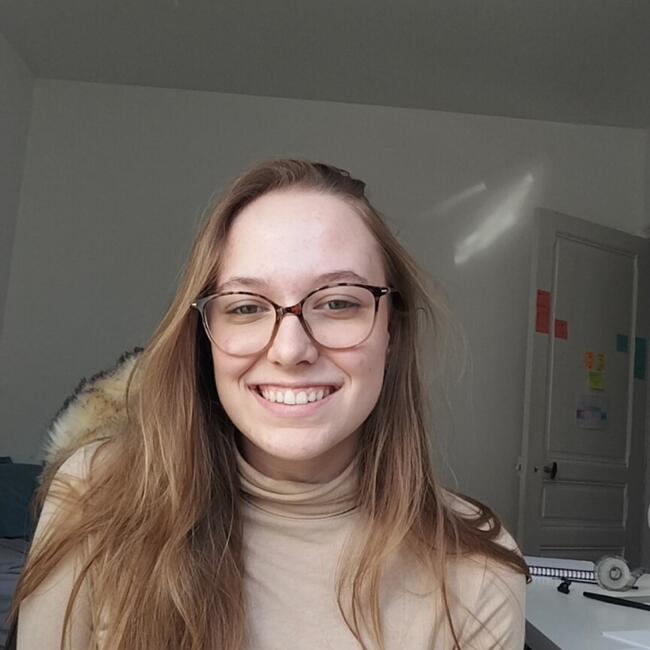 Babysitter in Alfortville: Manon