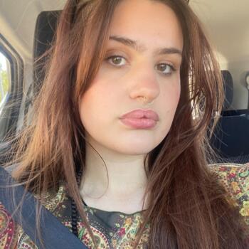 Babysitter Adelaide: Hannah