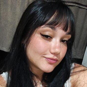 Babysitter in Içara: Leticia