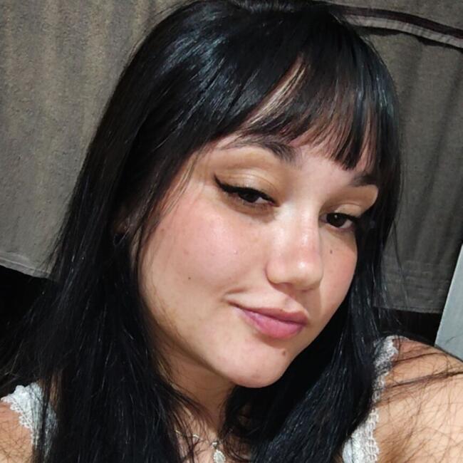 Babysitter in Içara: Leticia