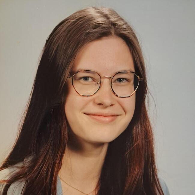 Babysitter in Quimper: Zélia