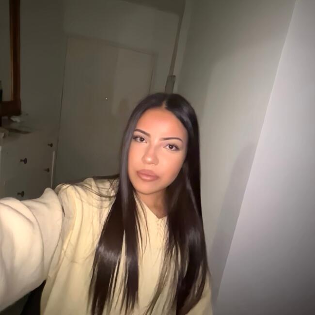 Babysitter in Neuilly-sur-Marne: Aya