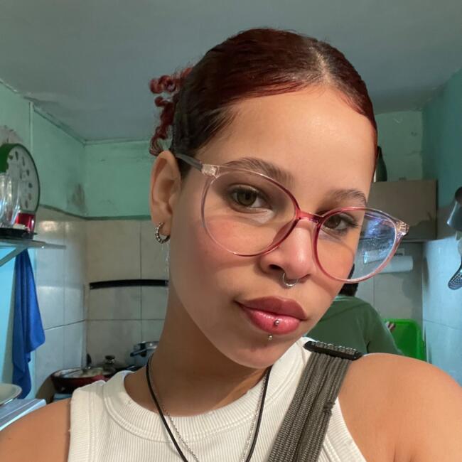 Babysitter in Atlántida: Halia