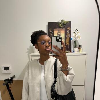 Babysitter in Bordeaux: Kendra