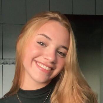 Babá em Vila Velha: Evelyn Vitoria