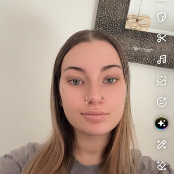 Baby-sitter Ézanville: Ludivine
