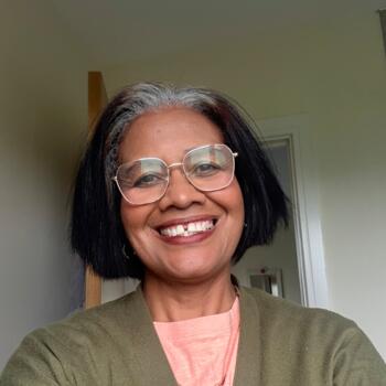 Babysitter in Redhill: MIRIAM