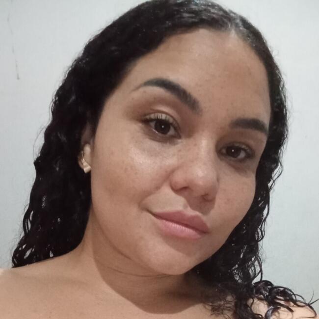 Babysitter in Lagoa da Prata: Tainara