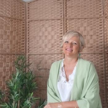 Babysitter Saint-Germain-la-Blanche-Herbe: Valerie