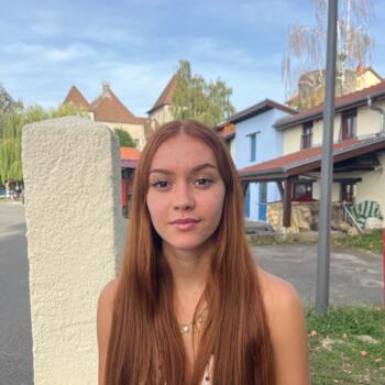 Babysitter in Thonon-les-Bains: Lila