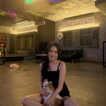 Babysitter in Singapore Island: Wong