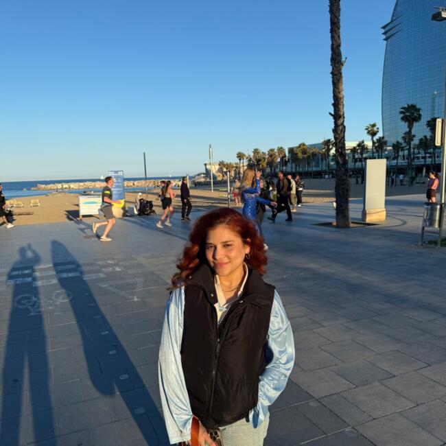 Babysitter in Barcelona: Arantza Bueso Rosembrock