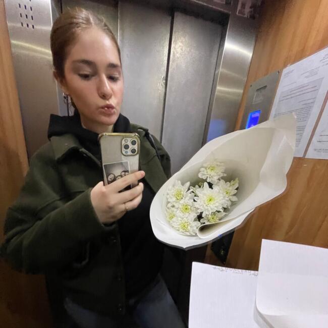 Babysitter in Bois-Colombes: Hortense