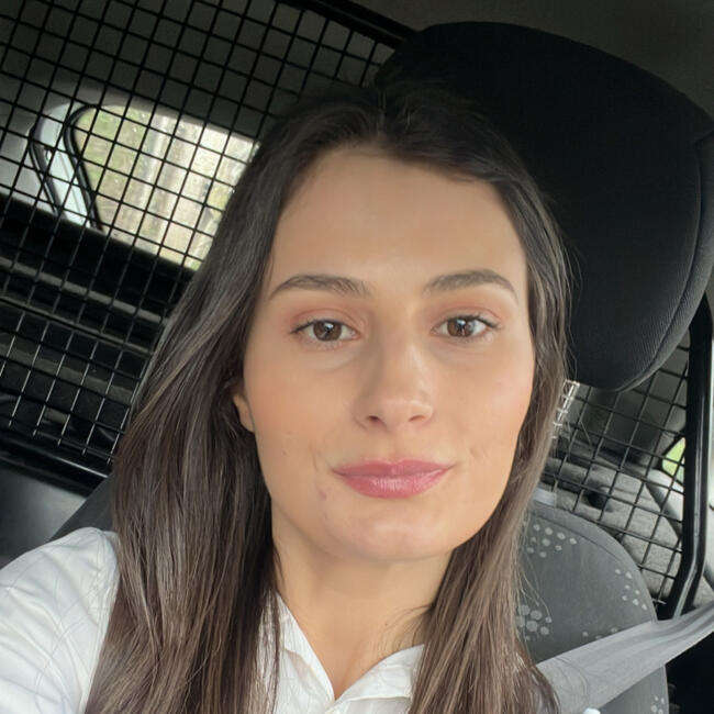 Babysitter em Macieira de Rates: Ana