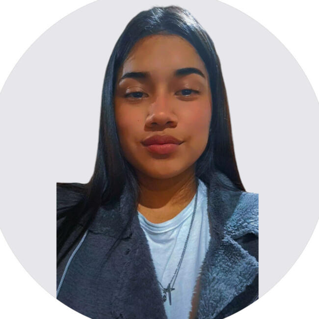 Niñera en San Juan Bautista: Yazmin