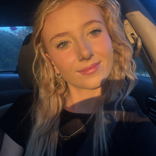 Babysitter in Central Coast: Jessika