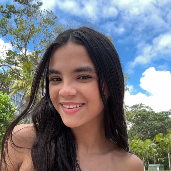 Babysitter in Itapema: Valentina