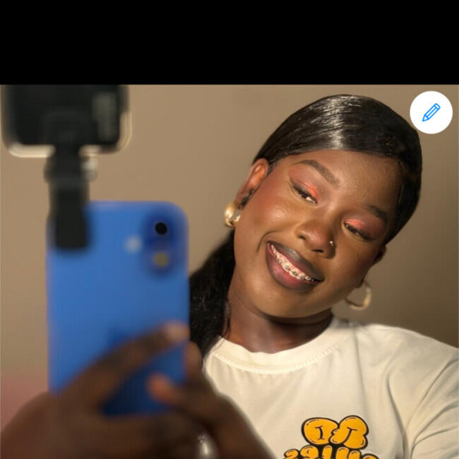 Babysitter in Louisville: Ndeye