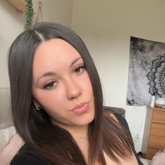 Babysitter in Mount Gambier: Kayla