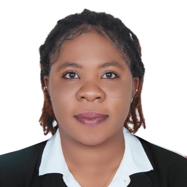 Babysitting job in Abu Dhabi: Lydia