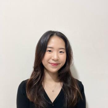 Babysitter in Singapore: Weiqian