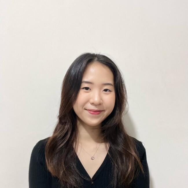 Babysitter in Singapore: Weiqian