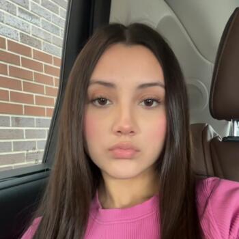 Babysitter in Chicago: Adilene