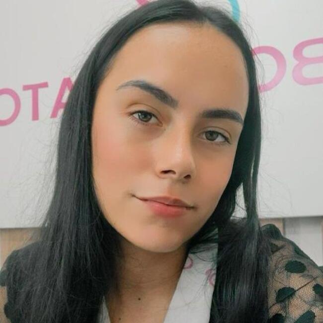 Babysitting job in Maringá: Raquel