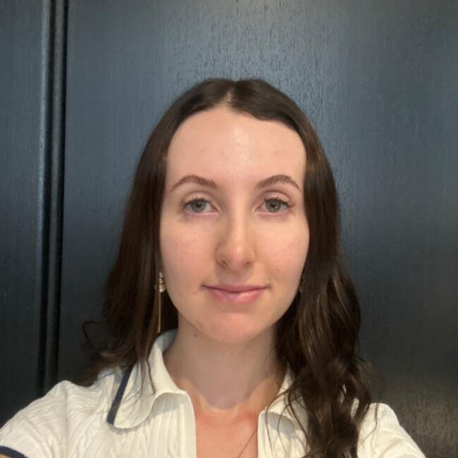 Babysitter in Caxias do Sul: Emanuelle