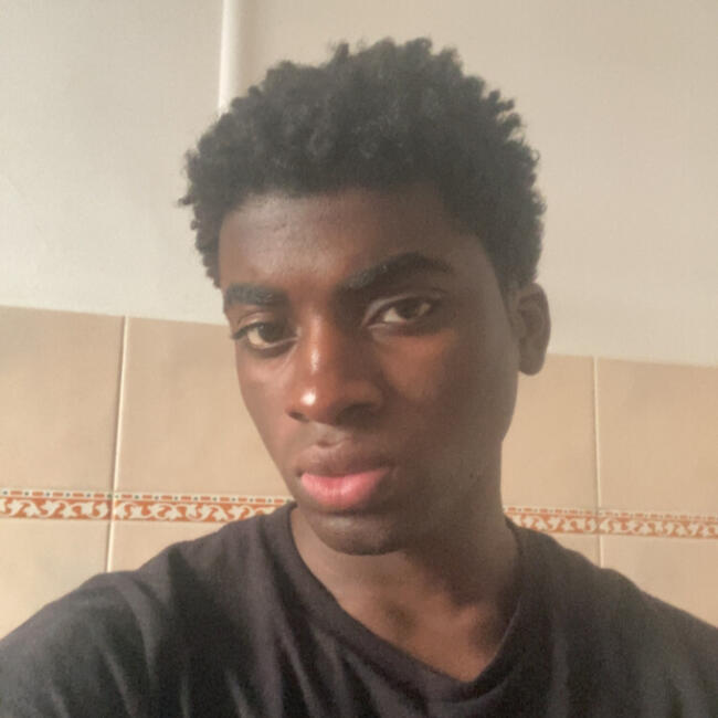 Babysitter in Paris: Junior