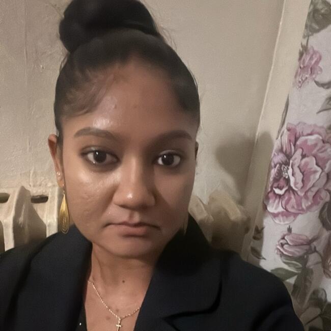 Babysitter in Paris: Jeenita