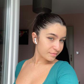 Babysitter in Vannes: Anaelle