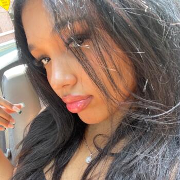 Babysitter Borough of Queens: Linnette