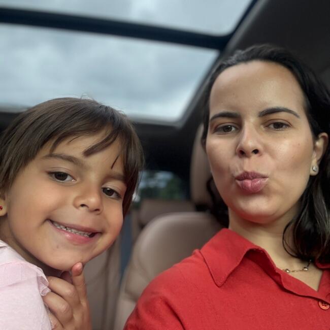 Babysitting job in Guapiaçu: Mayara