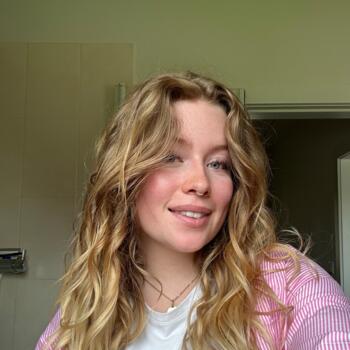 Babysitter in Kellinghusen: Nora