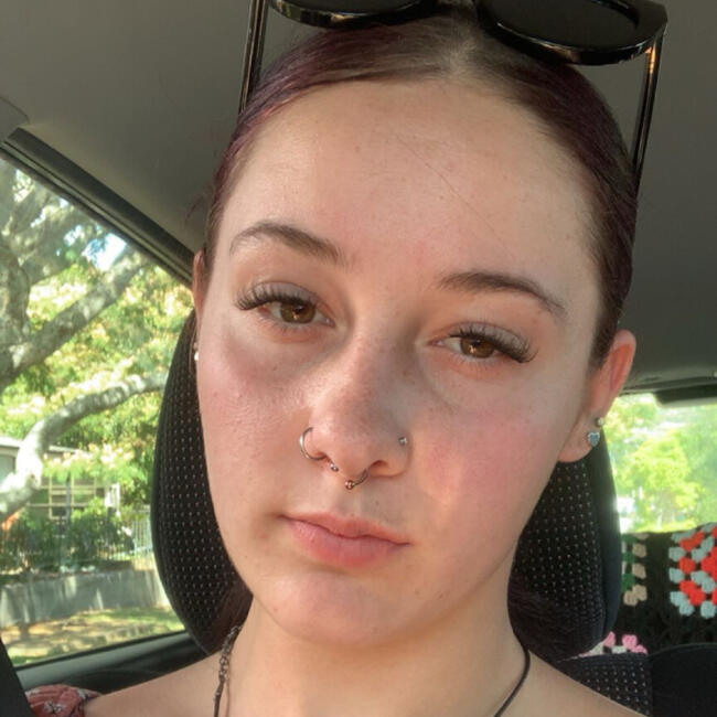 Babysitter in Nelson: Vanessa