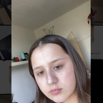 Oppas Dordrecht: Esra