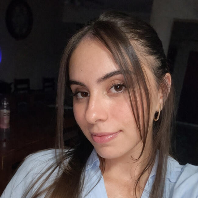 Babysitter in Florianópolis: Valentina