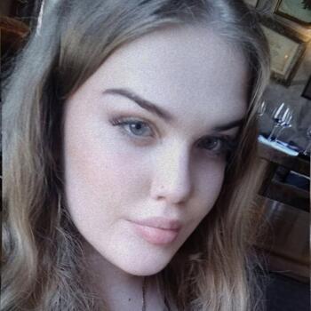 Babysitter Cameri: MEDINA