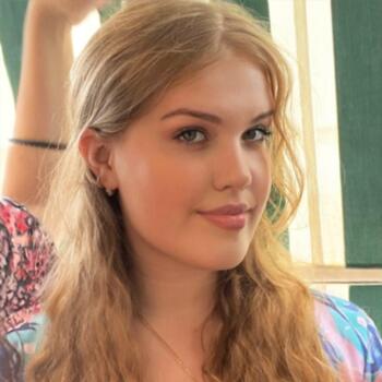 Babysitter Cameri: MEDINA