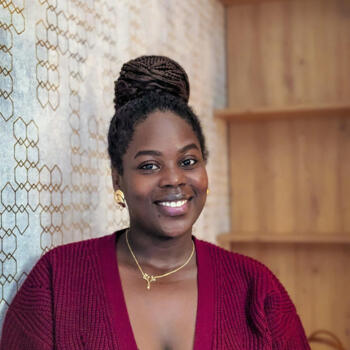 Opiekunka do dziecka Warszawa: Flavie